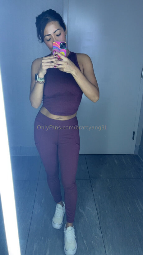 Brattyang3l porno heiße bild