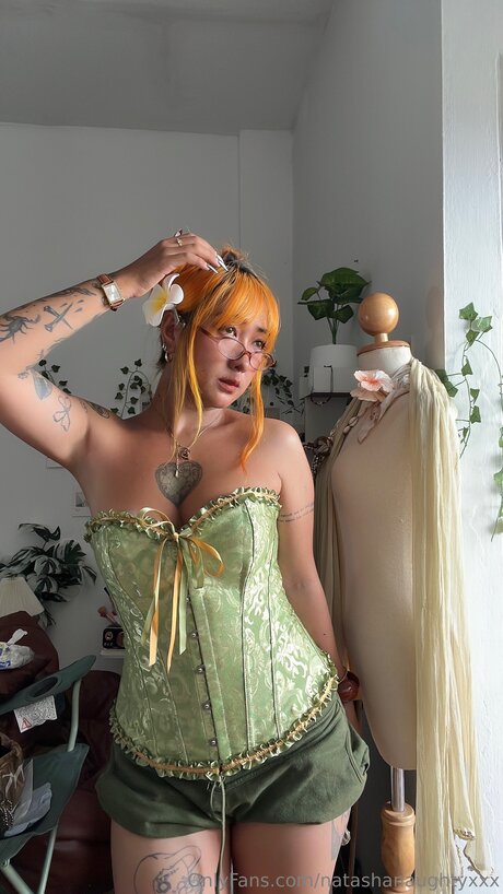 Natashanaughtyxxx pornostar schöne archiv