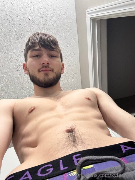 Kylesfree perfekte nacktheit bilder