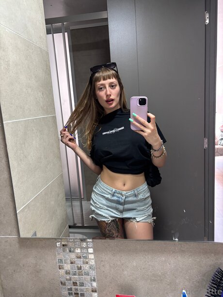 Lucicuttte hd akt bild