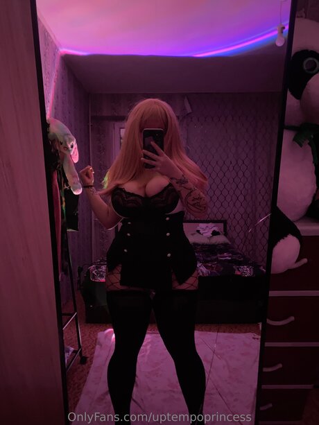 Uptempoprincess pornostar hübsche archiv