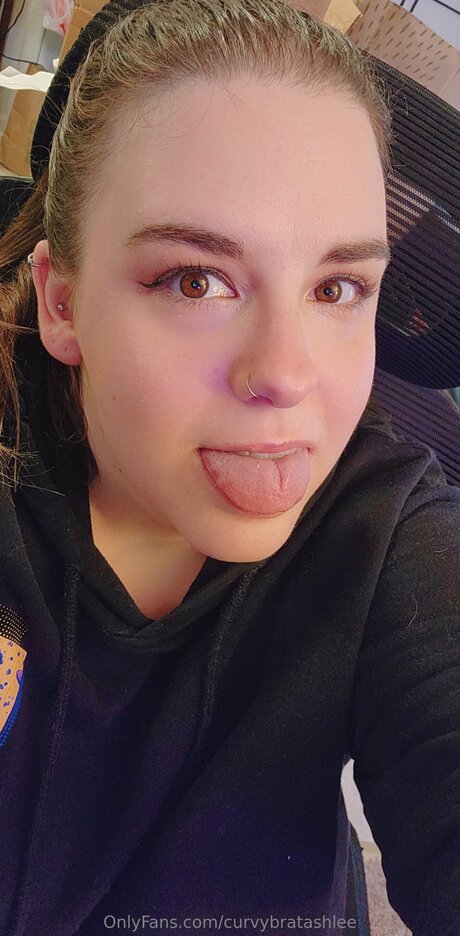 Curvybratashlee erotische freie foto