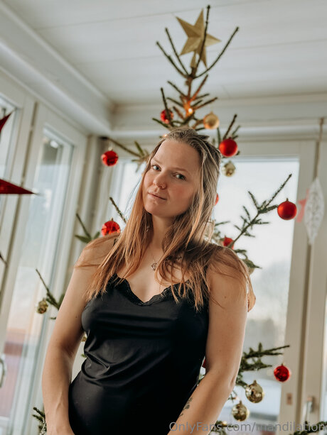 Mandilation schauspielerin erwachsene archiv