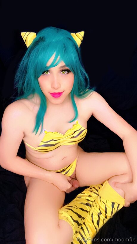 Moomfie sexy akt bilder