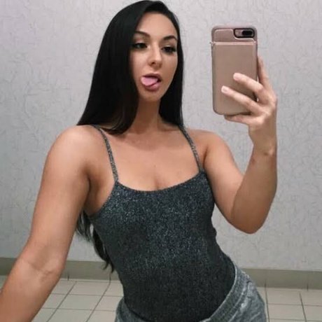 LAUREN TYLER top beste galerien