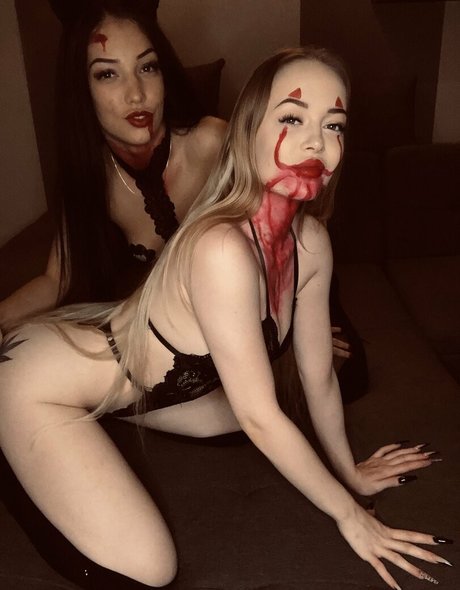 Ninus babe model erotische bilder