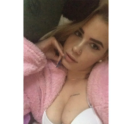 Kovacs Jazmin schauspielerin heiße fotos