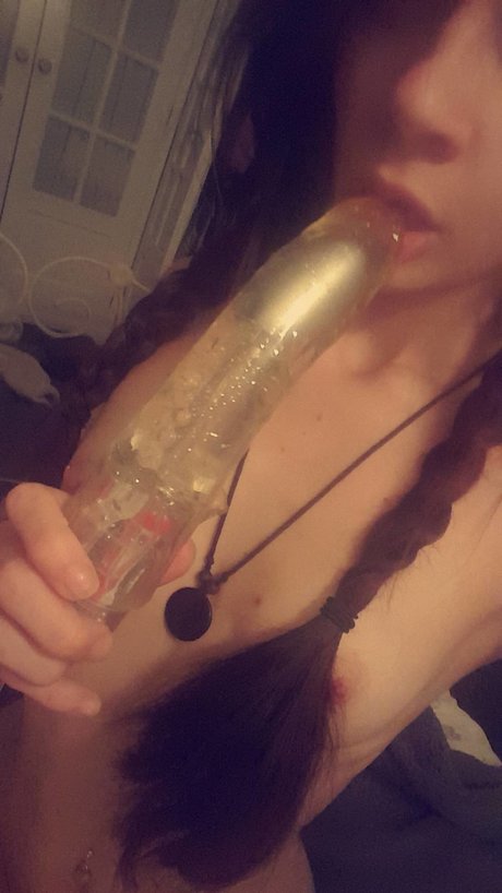 Demielise exklusive nackt galerie