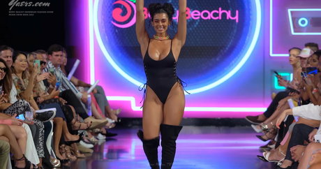 Sirena Marie sex bild