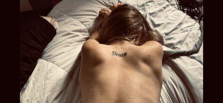 Emily Lee porno schöne galerie