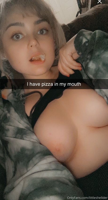 Little Shellder nackt hd foto