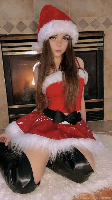 Danni Meow_ heiße porno foto