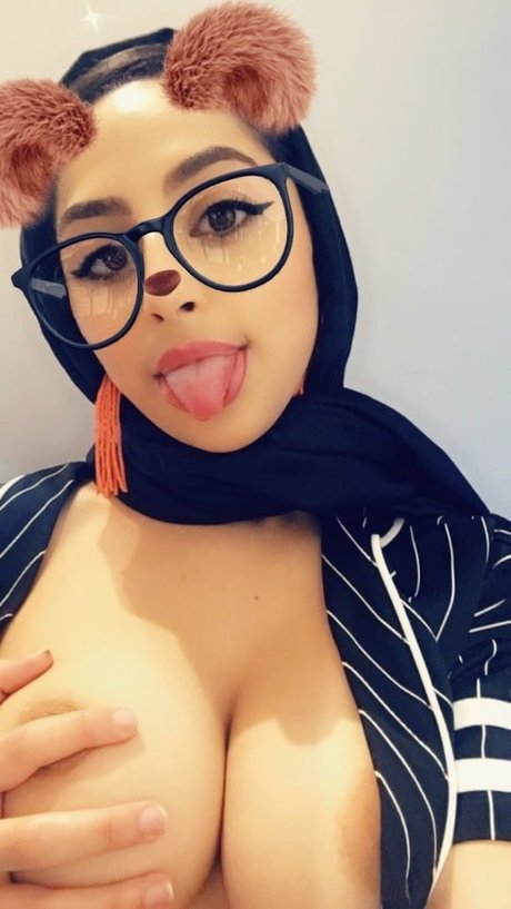 Bella Jameel pornographische fotos