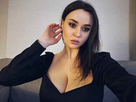 Olga Boiko_ nackt kunst galerie