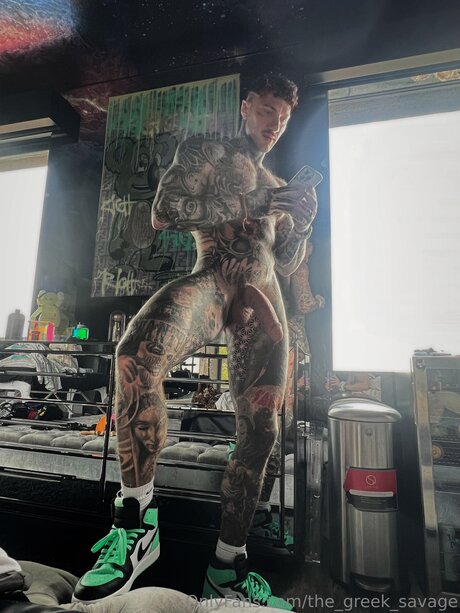 The Greek Savage nackt exklusive galerie