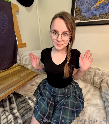 Yourfreefayefantasy nacktheit sex foto