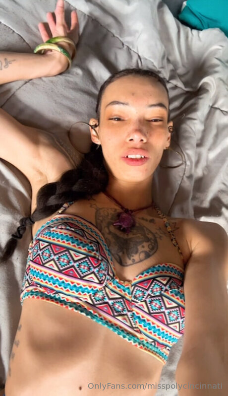 Misspolycincinnati kunst xxx foto