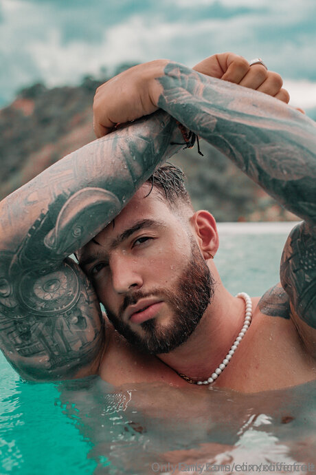 Elixxxofficfree heiße nackte bilder