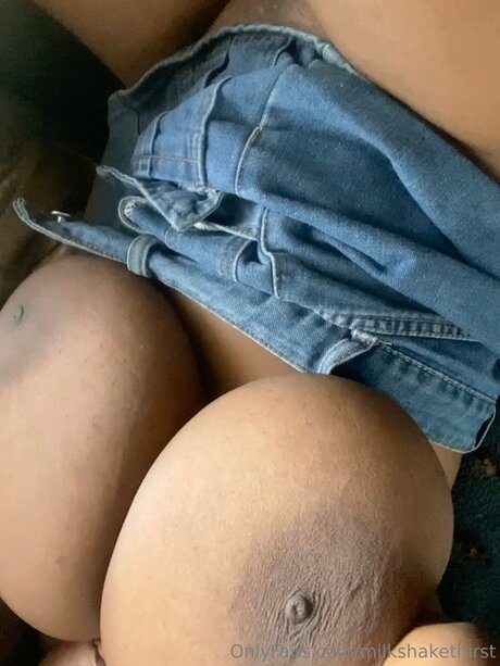 Milkshakethirst hübsche erotische galerien