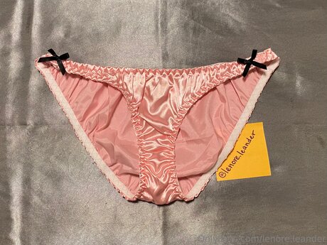 Lenore Leander schauspielerin akt bild