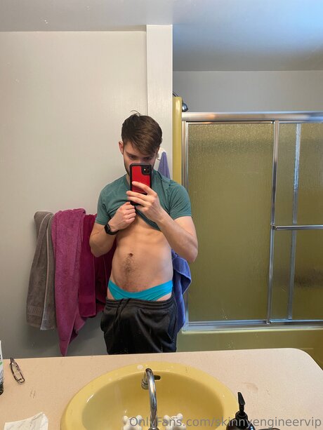 Skinnyengineervip pornostar top archiv