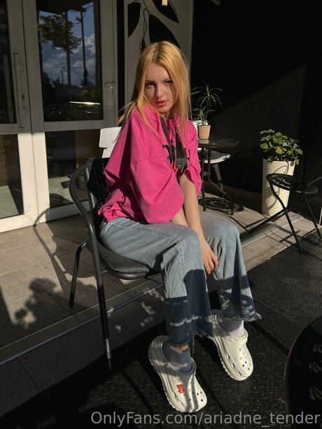 Ariadne Tender model beste bilder