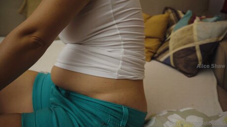 Alice2242 erotische kostenlose bilder