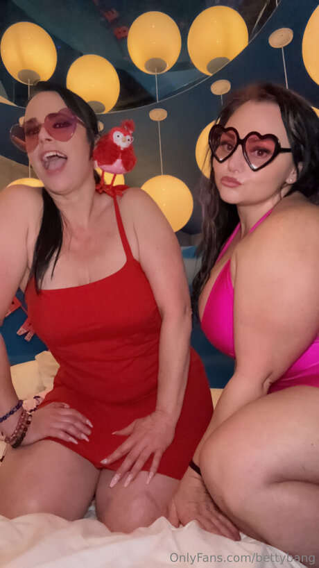 Bettybang heiße sex galerie