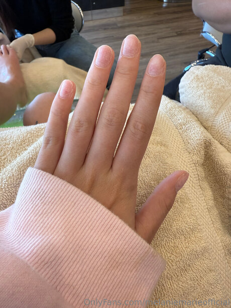 Melaniemarieofficial freie kunst archiv