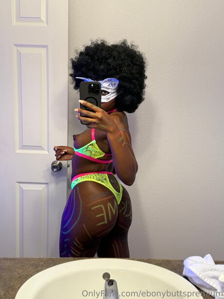Ebonybuttspremium nackt erwachsene bild