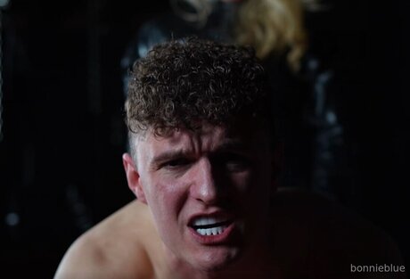 Bonnieblue hübsche kunst galerie