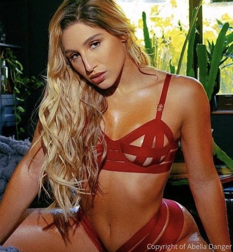 Abella Danger nacktheit exklusive fotos