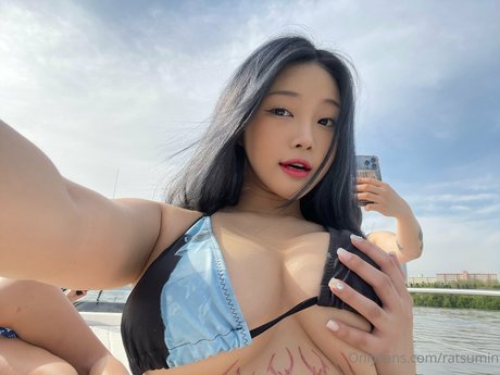 Rattybot hd erotische galerien