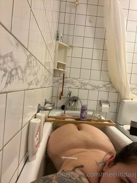 Meelindaaj heiße nacktheit bilder