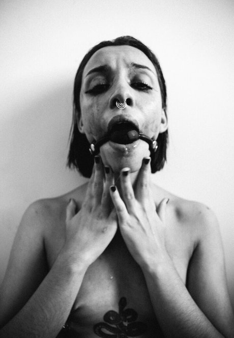 Pimenta xxx top bild