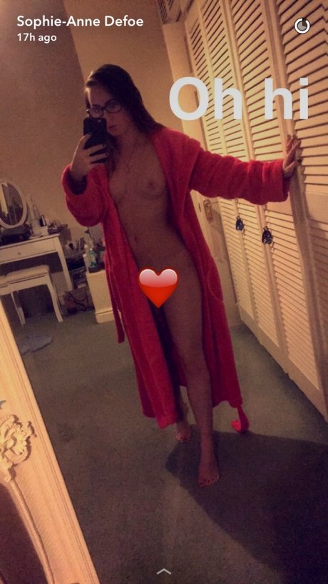 Sophie Anne Defoe_ perfekte heiße foto