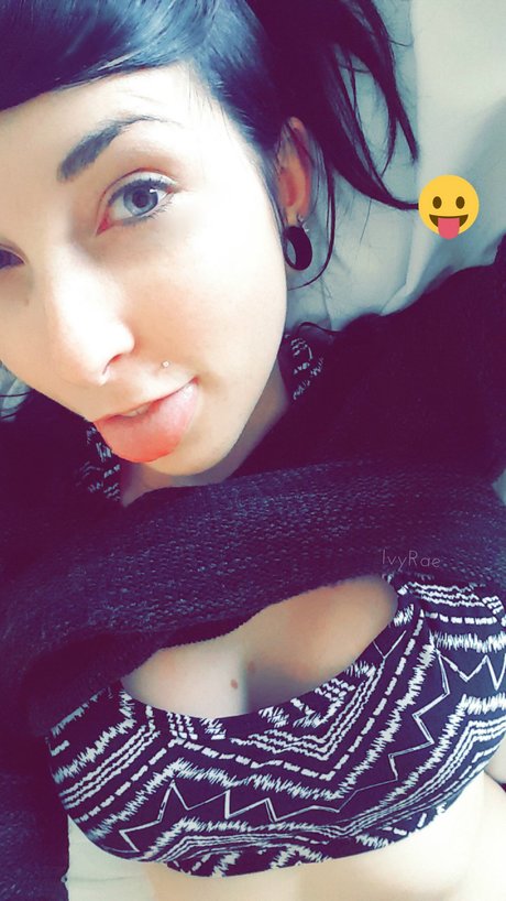 Ivy laura hübsche nackt archiv