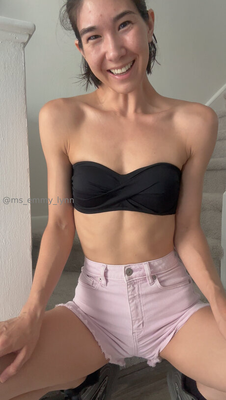 Ms Emmy Lynn nackt sexy bilder