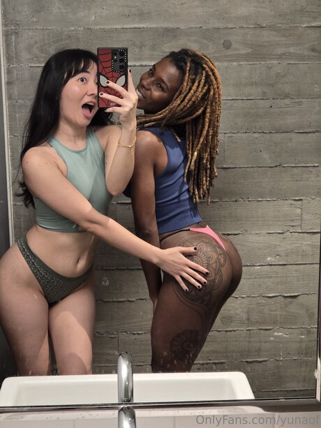 Yunaof kostenlose pornostar foto