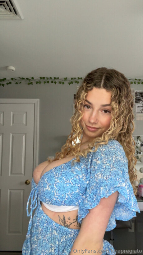 Kirapregiato schöne heiße galerien