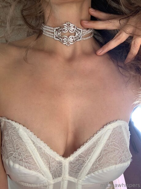 Malinawhispers erwachsene akt bild