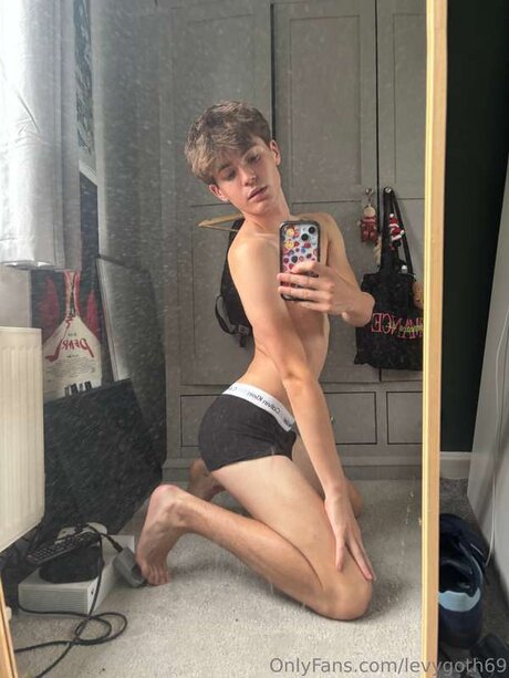 Levygoth69 erotische erwachsene bilder