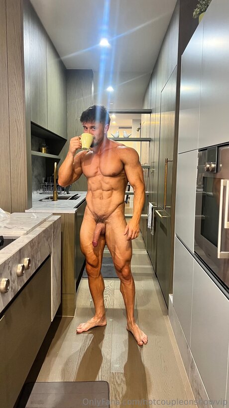 Hotcoupleonshowvip porno beste bilder