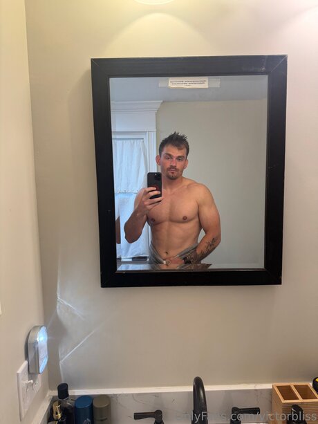 Victorbliss model sex bilder