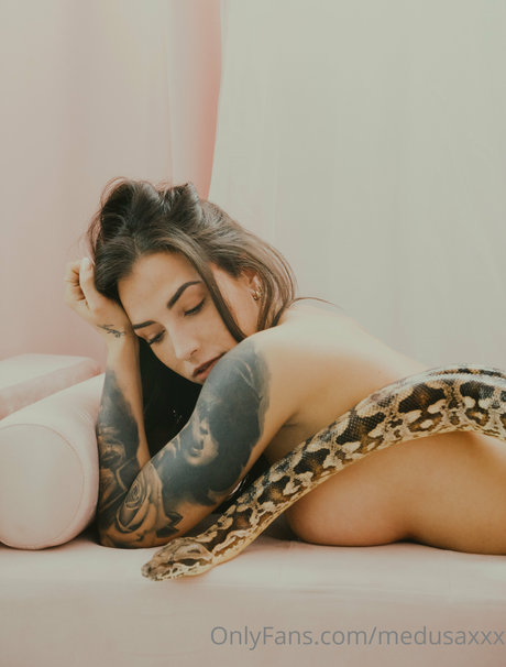 Medusaxxx kunst porno galerie