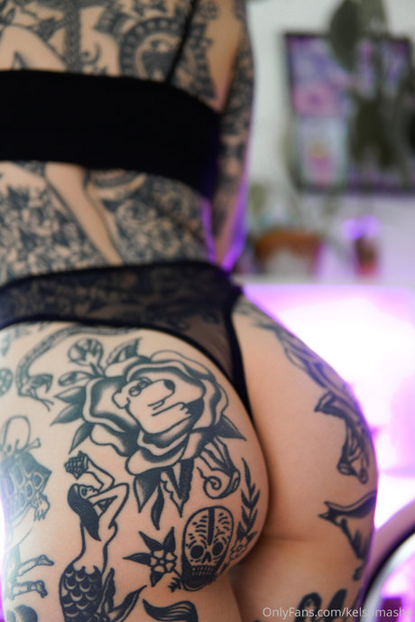 Tattooed Russian exklusive heiße bilder