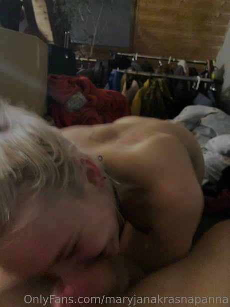 Maryjanakrasnapanna hübsche sexy foto