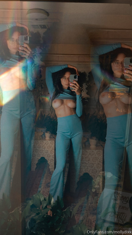 Molly Dixx porno nackten bild