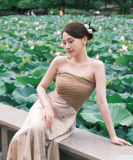 blonde yoga-onlyfans heiße schöne bild