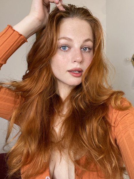 Sonia Red Fox_ top exklusive bild